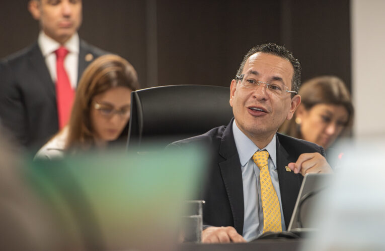 Proposta impede servidor e membro do MP de requerer aposentadoria voluntária antes da conclusão de processo disciplinar ou do cumprimento de pena