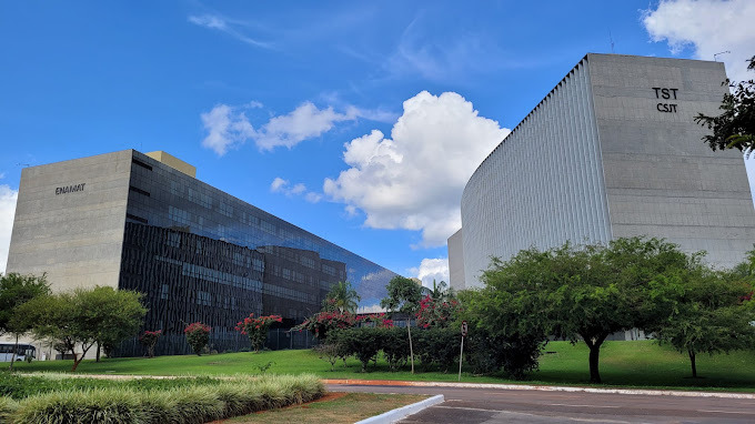 A Reforma Trabalhista e o Papel do Conselho Superior da Justiça do Trabalho na Proteção dos Direitos dos Trabalhadores